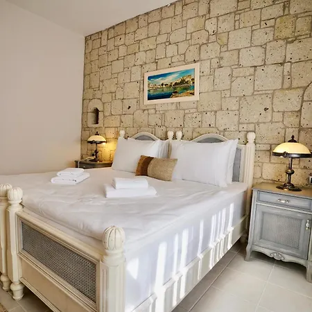 Cumbalica Flora فندق Çeşme