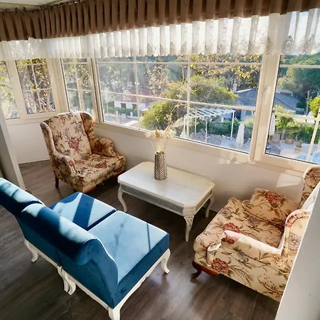 Hotel Cumbalica Flora Çeşme