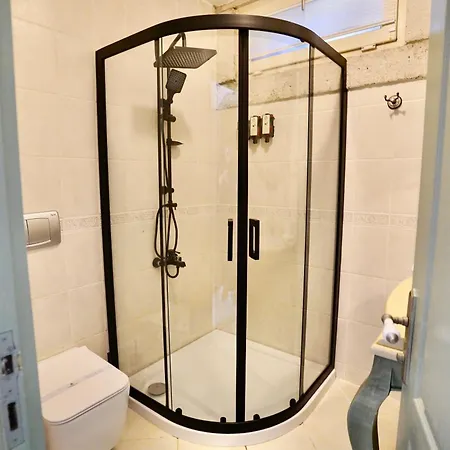 Cumbalica Flora فندق *