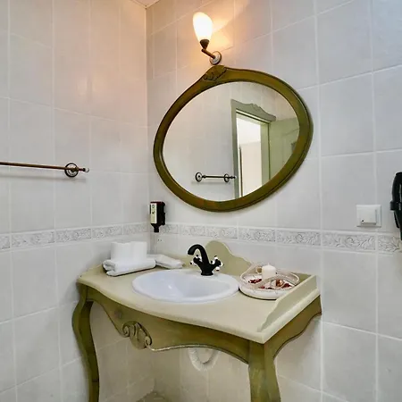 فندق Cumbalica Flora *