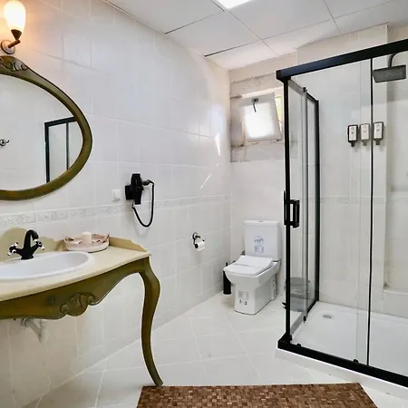 Hotel Cumbalica Flora Çeşme