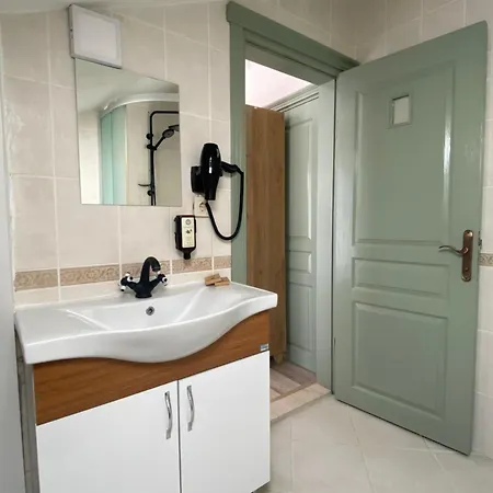 Cumbalica Flora فندق