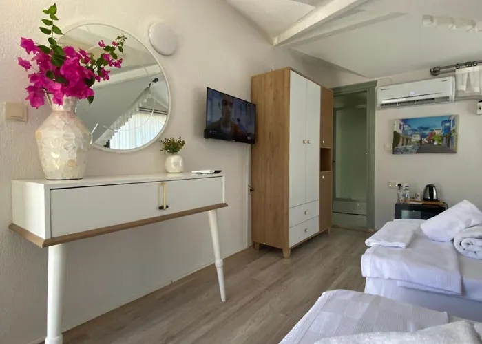 Cumbalica Flora فندق Çeşme