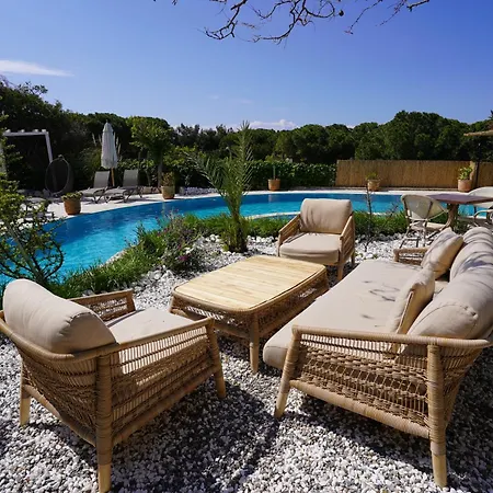 Cumbalica Flora Hotel Çeşme
