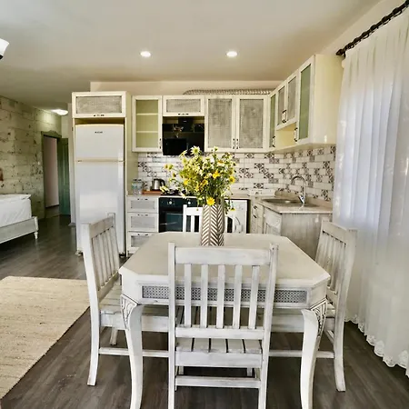 Cumbalıca Flora Otel *