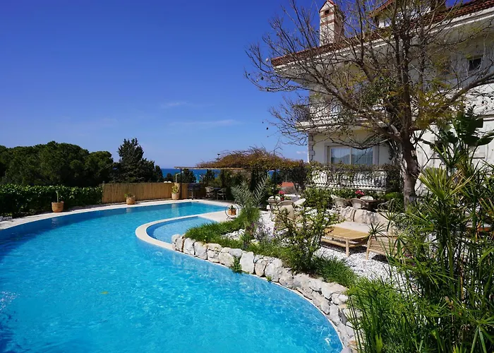 Cumbalica Flora * Çeşme