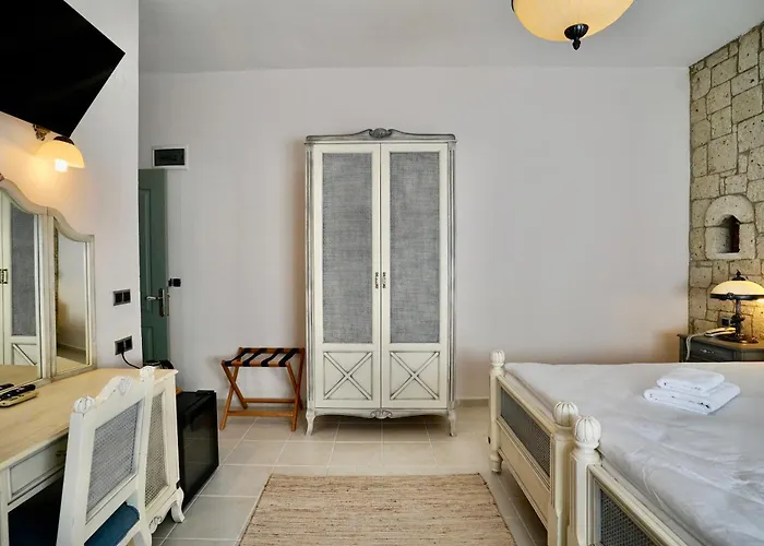 Cumbalica Flora Hotel *