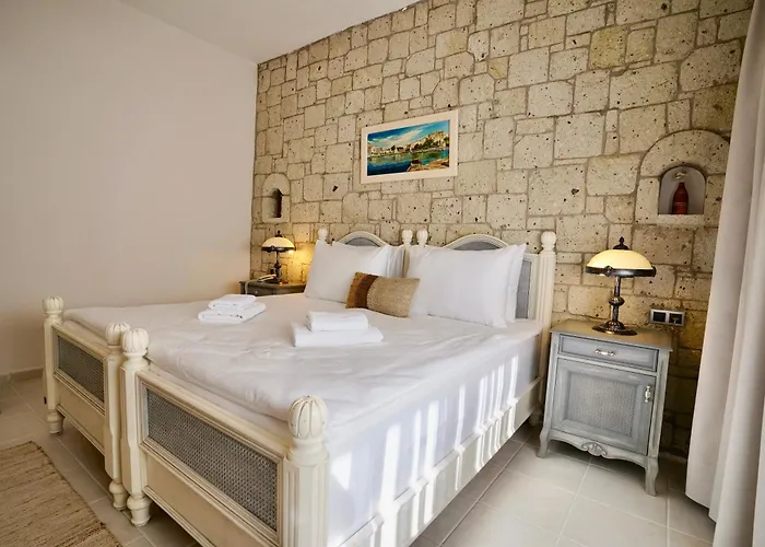 Cumbalica Flora Hotel Çeşme