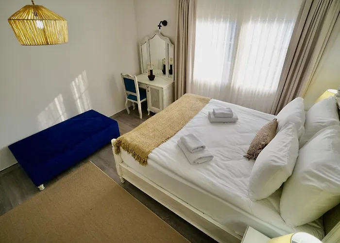 Cumbalica Flora Hotel Çeşme