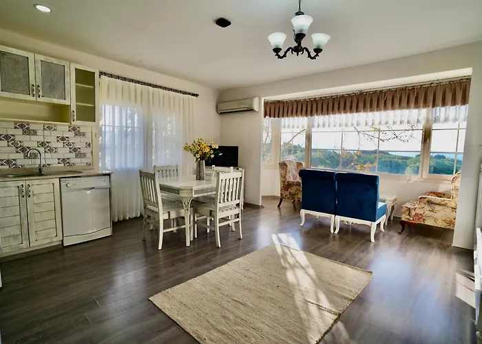 Hotel Cumbalica Flora *