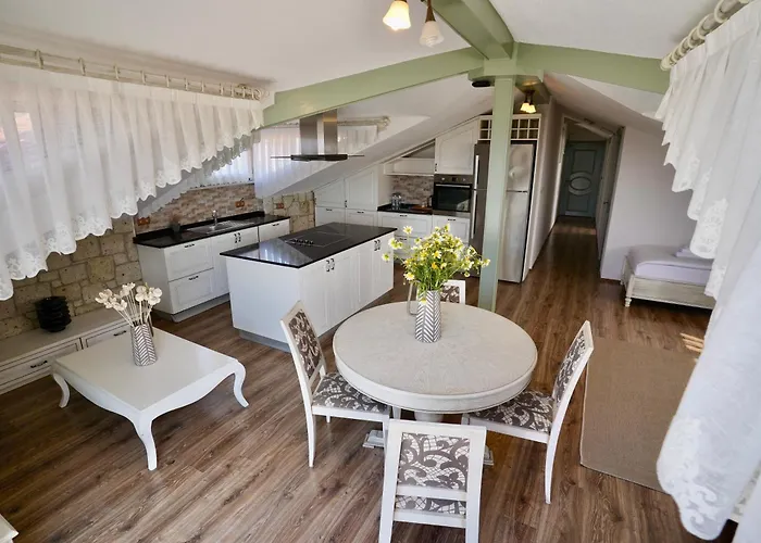 Hotel Cumbalica Flora