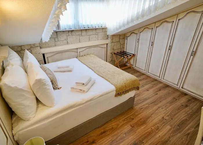 Hotel Cumbalica Flora *