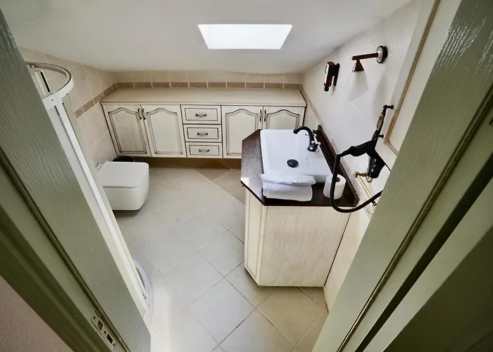 Cumbalica Flora Hotel