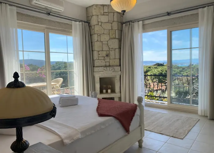 Hotel Cumbalica Flora Çeşme