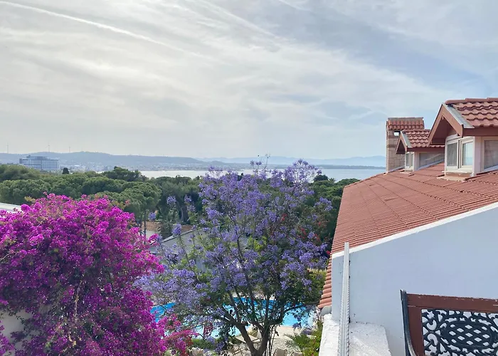 Cumbalica Flora Hotel Çeşme