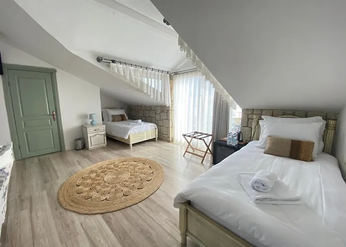 Hotel Cumbalica Flora *